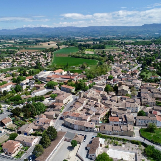  Annonces CHABEUIL : Apartment | BEAUMONT-LES-VALENCE (26760) | 60 m2 | 181 000 € 