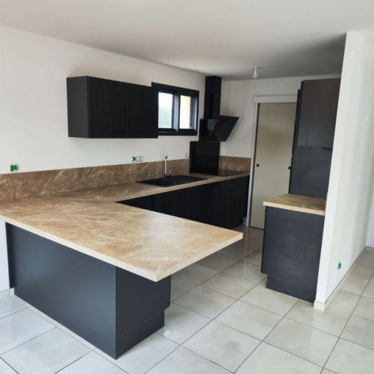  Annonces CHABEUIL : House | BOURG-DE-PEAGE (26300) | 60 m2 | 233 200 € 