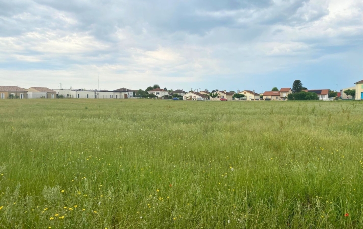  Annonces CHABEUIL Terrain | CHATUZANGE-LE-GOUBET (26300) | 0 m2 | 84 500 € 